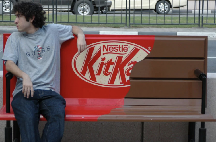 ambient-marketing-Kit-Kat