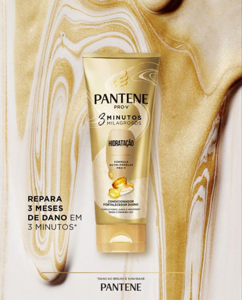 Esta é uma imagem que ilustra um anúncio publicitario do condicionador Pantene PRO-V, há nele um tubos de condicionador e a um texto que promete a ação eficiente do produto "Repara 3 meses de dano em 3 minutos"